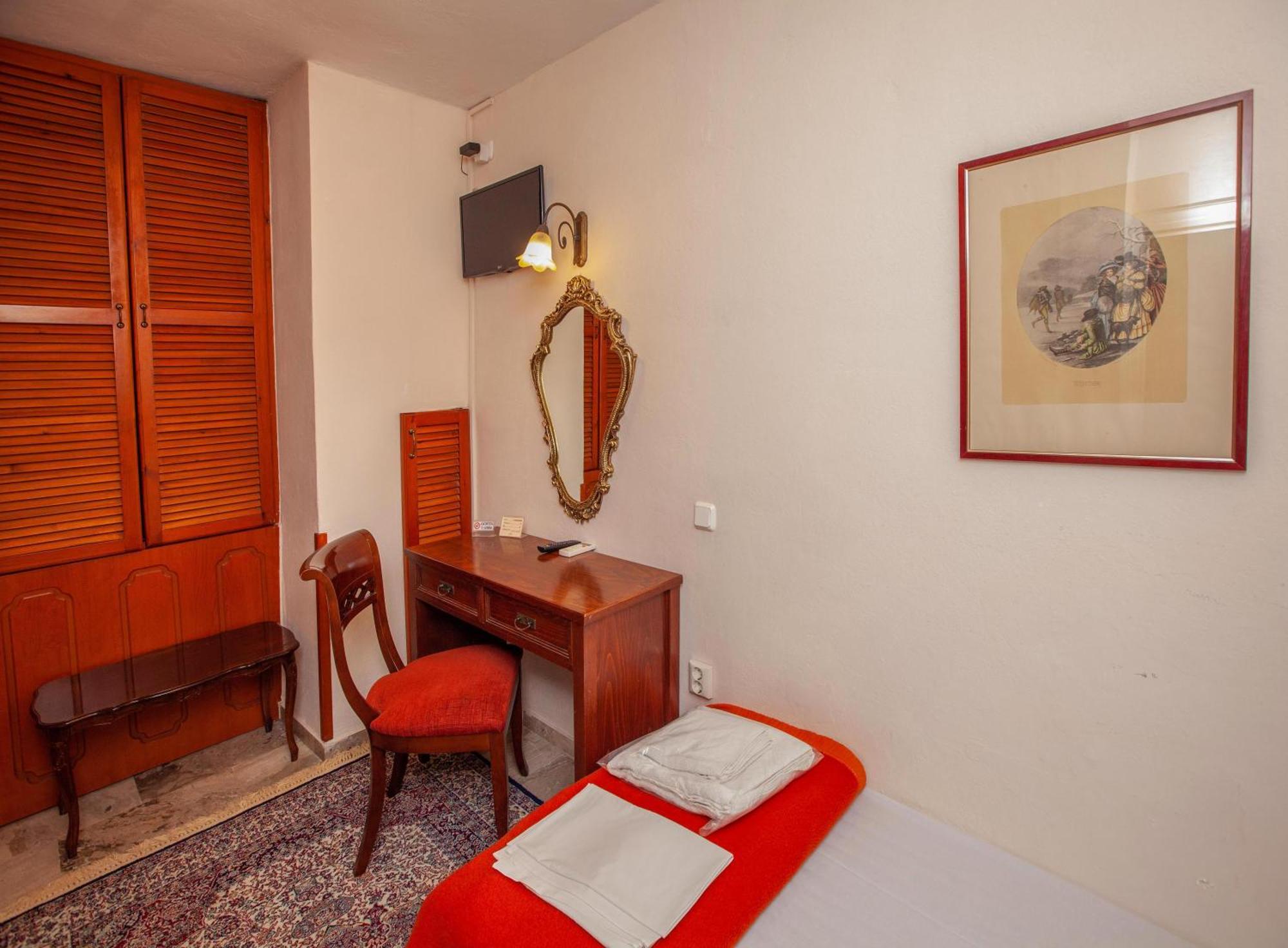 Byron Hotel Nauplia Habitación foto