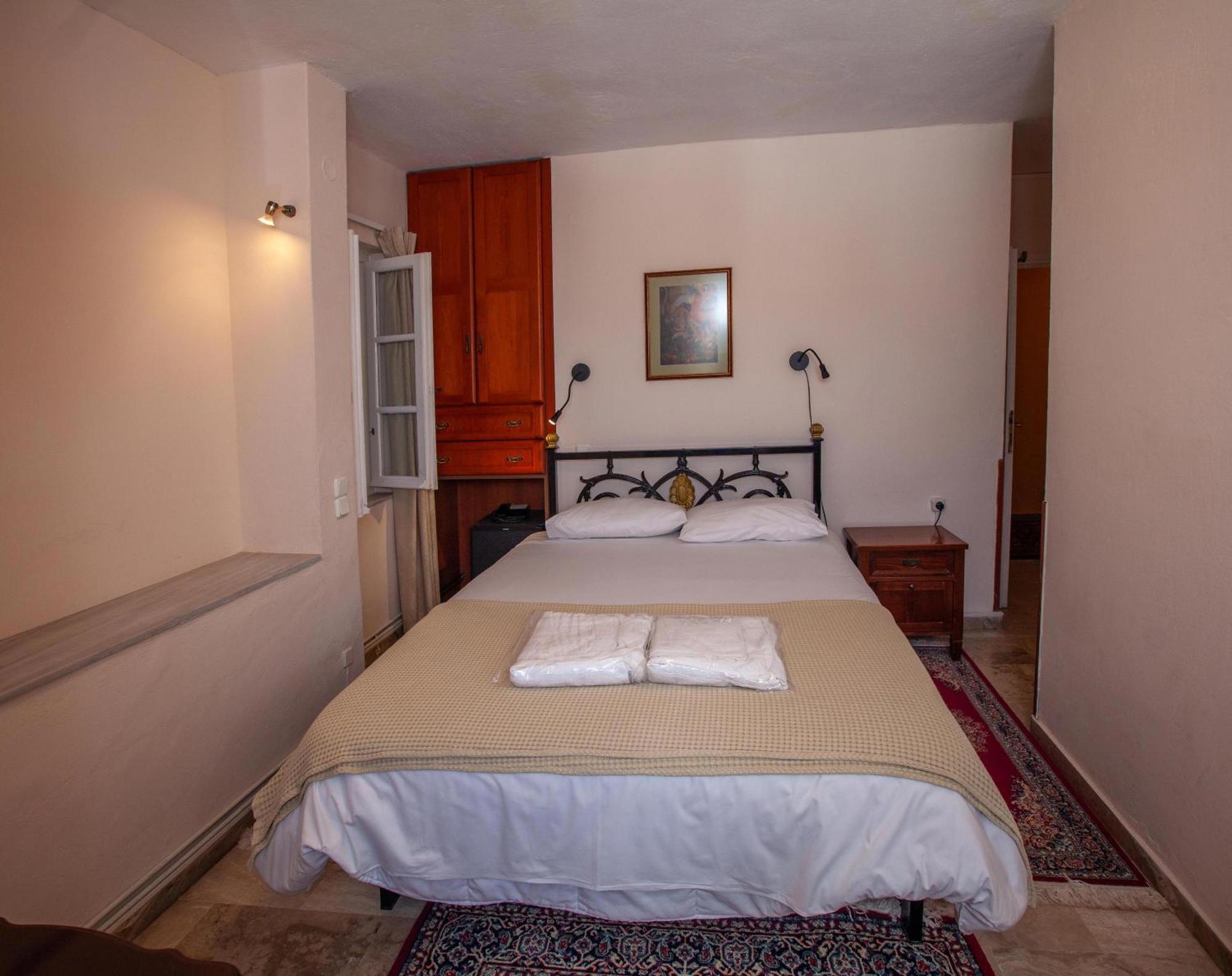 Byron Hotel Nauplia Habitación foto