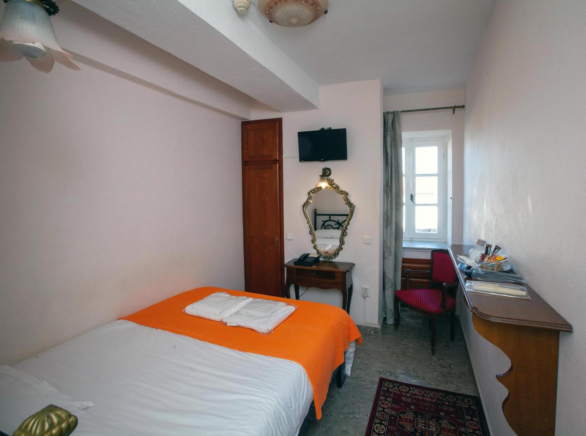 Byron Hotel Nauplia Habitación foto